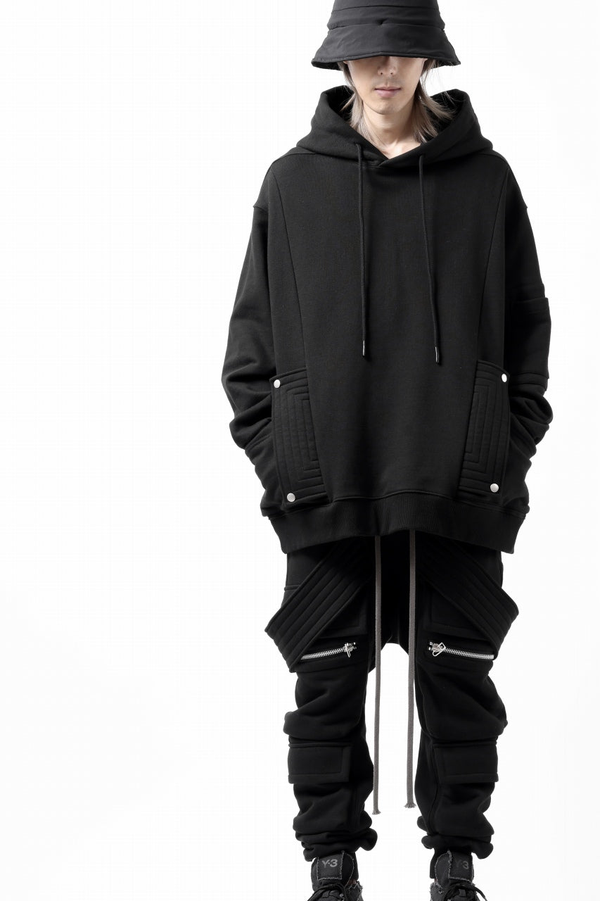 A.F ARTEFACT FLAP-DETAIL SWEAT HOODIE (BLACK)