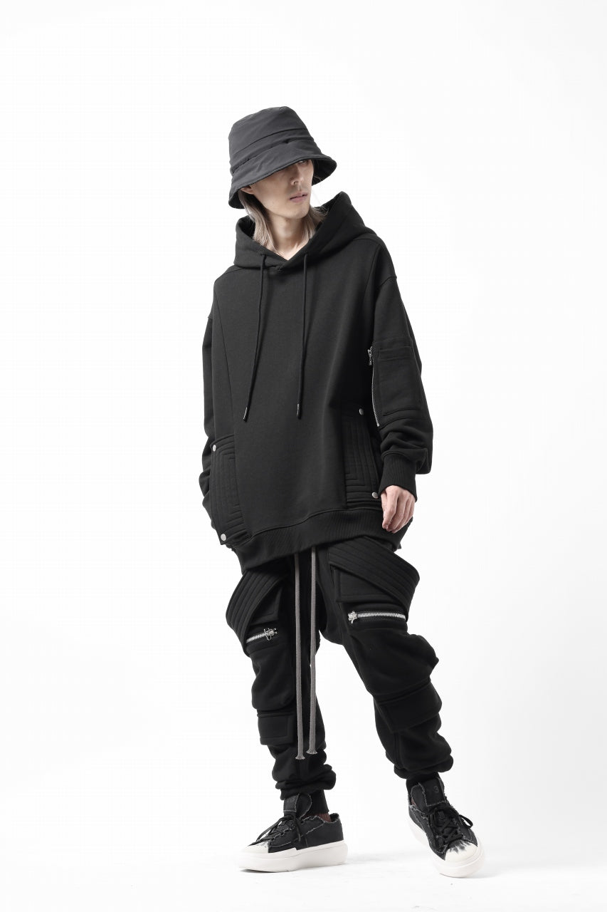 A.F ARTEFACT FLAP-DETAIL SWEAT HOODIE (BLACK)