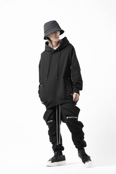 画像をギャラリービューアに読み込む, A.F ARTEFACT FLAP-DETAIL SWEAT HOODIE (BLACK)