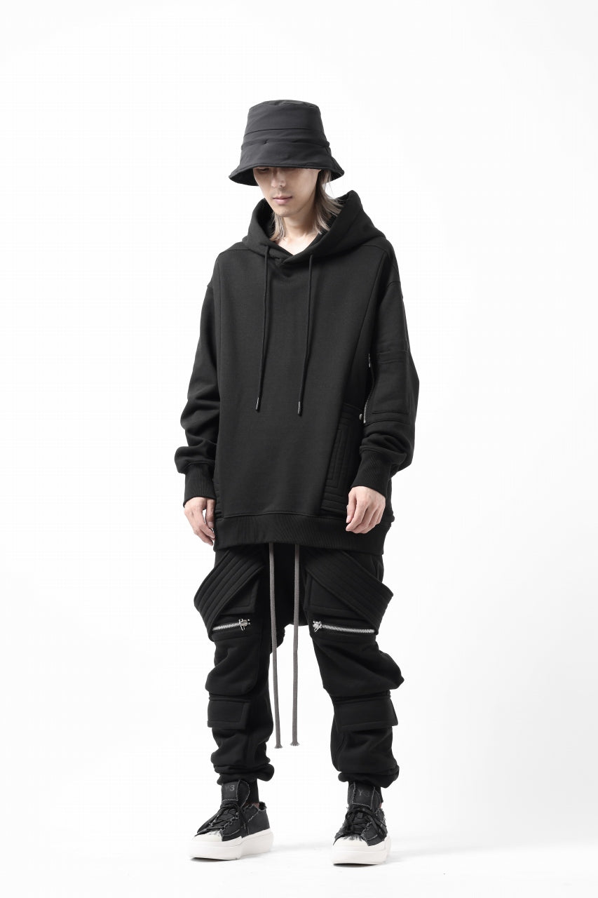 A.F ARTEFACT FLAP-DETAIL SWEAT HOODIE (BLACK)