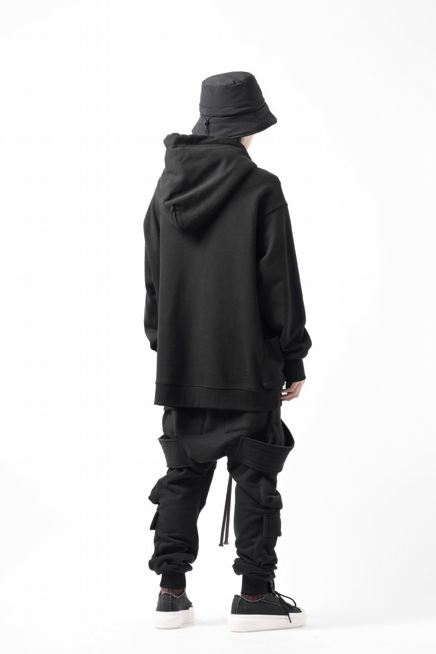 A.F ARTEFACT FLAP-DETAIL SWEAT HOODIE (BLACK)