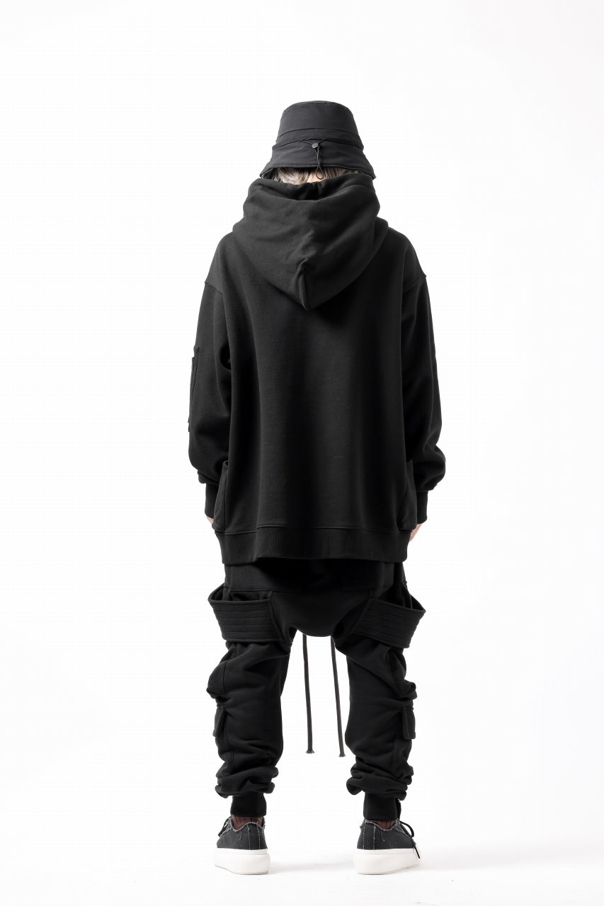 A.F ARTEFACT FLAP-DETAIL SWEAT HOODIE (BLACK)