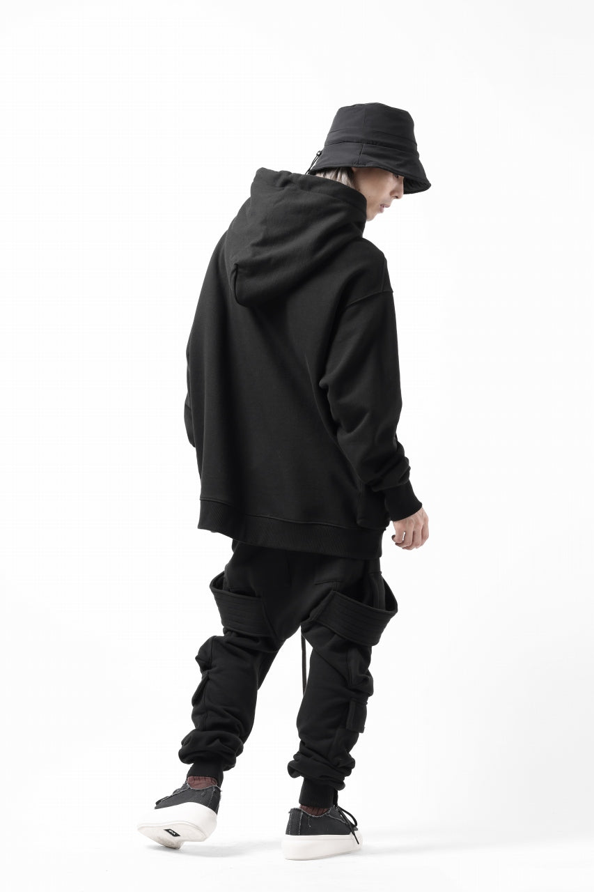 A.F ARTEFACT FLAP-DETAIL SWEAT HOODIE (BLACK)