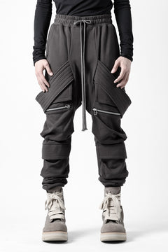 Load image into Gallery viewer, A.F ARTEFACT BELTED CARGO SARROUEL EASY PANTS (DARK GREY)