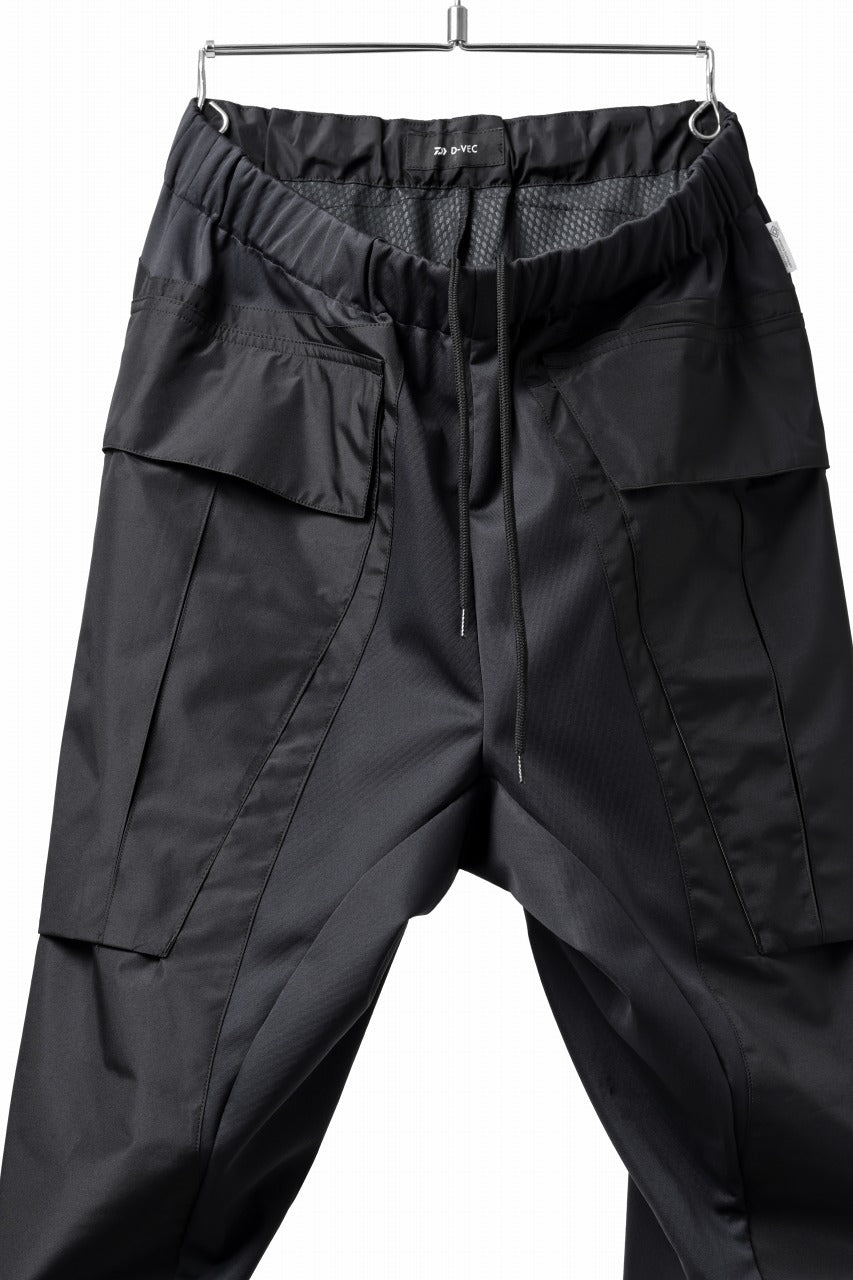 D-VEC CARGO PANTS / WINDSTOPPER BY GORE-TEX LABS 3L (NIGHT SEA BLACK)