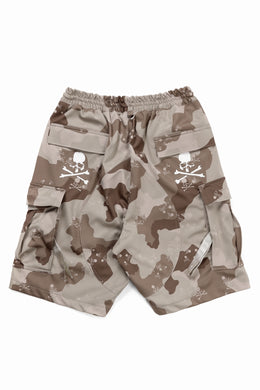 MASTERMIND WORLD JERSEY CAMO CARGO SHORTS (DESERT)