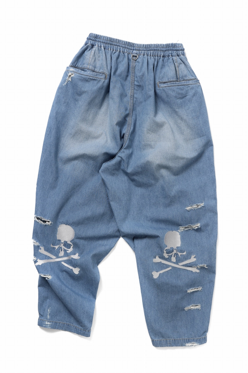 mastermind JAPAN DISTRESSED WIDE EASY DENIM PANTS (INDIGO)