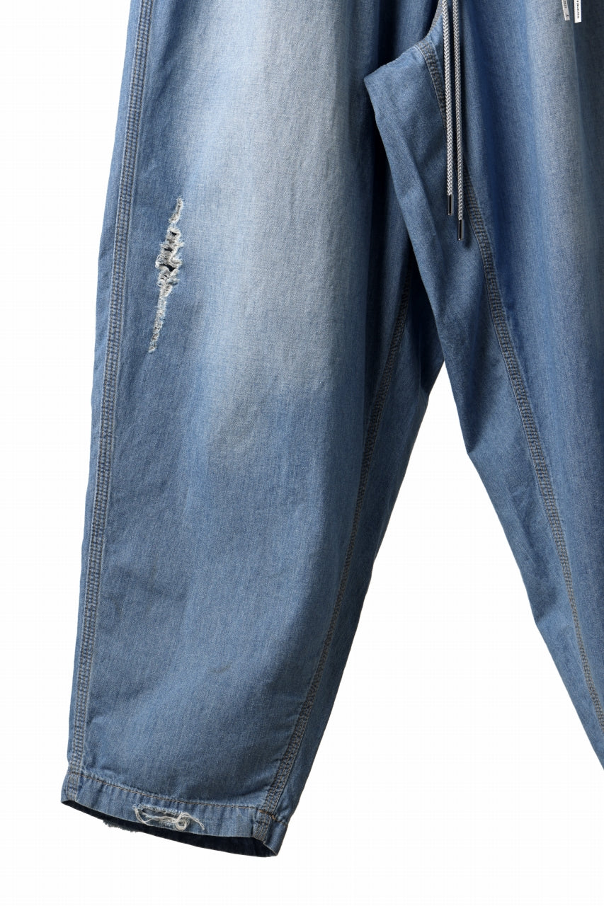 mastermind JAPAN DISTRESSED WIDE EASY DENIM PANTS (INDIGO)