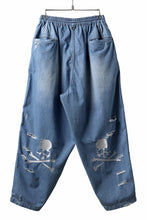 画像をギャラリービューアに読み込む, mastermind JAPAN DISTRESSED WIDE EASY DENIM PANTS (INDIGO)