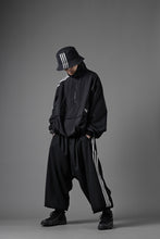 画像をギャラリービューアに読み込む, Y-3 Yohji Yamamoto THREE STRIPES NYLON HALF ZIP BLOUSON (BLACK)