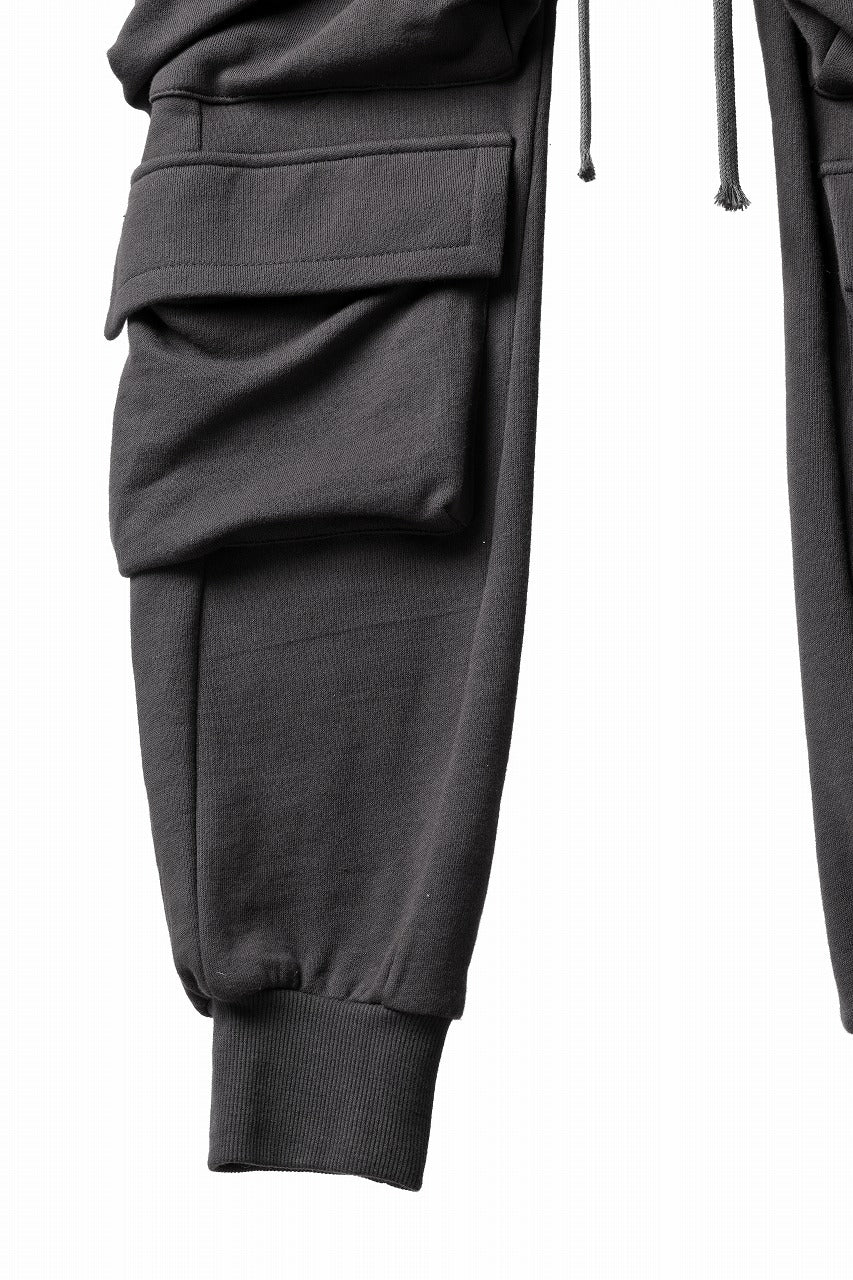 A.F ARTEFACT BELTED CARGO SARROUEL EASY PANTS (DARK GREY)