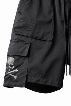 画像をギャラリービューアに読み込む, mastermind JAPAN EMBROIDERY CARGO SHORTS / MASTERSEED SATEEN (BLACK)