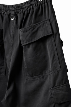 画像をギャラリービューアに読み込む, mastermind JAPAN EMBROIDERY CARGO SHORTS / MASTERSEED SATEEN (BLACK)