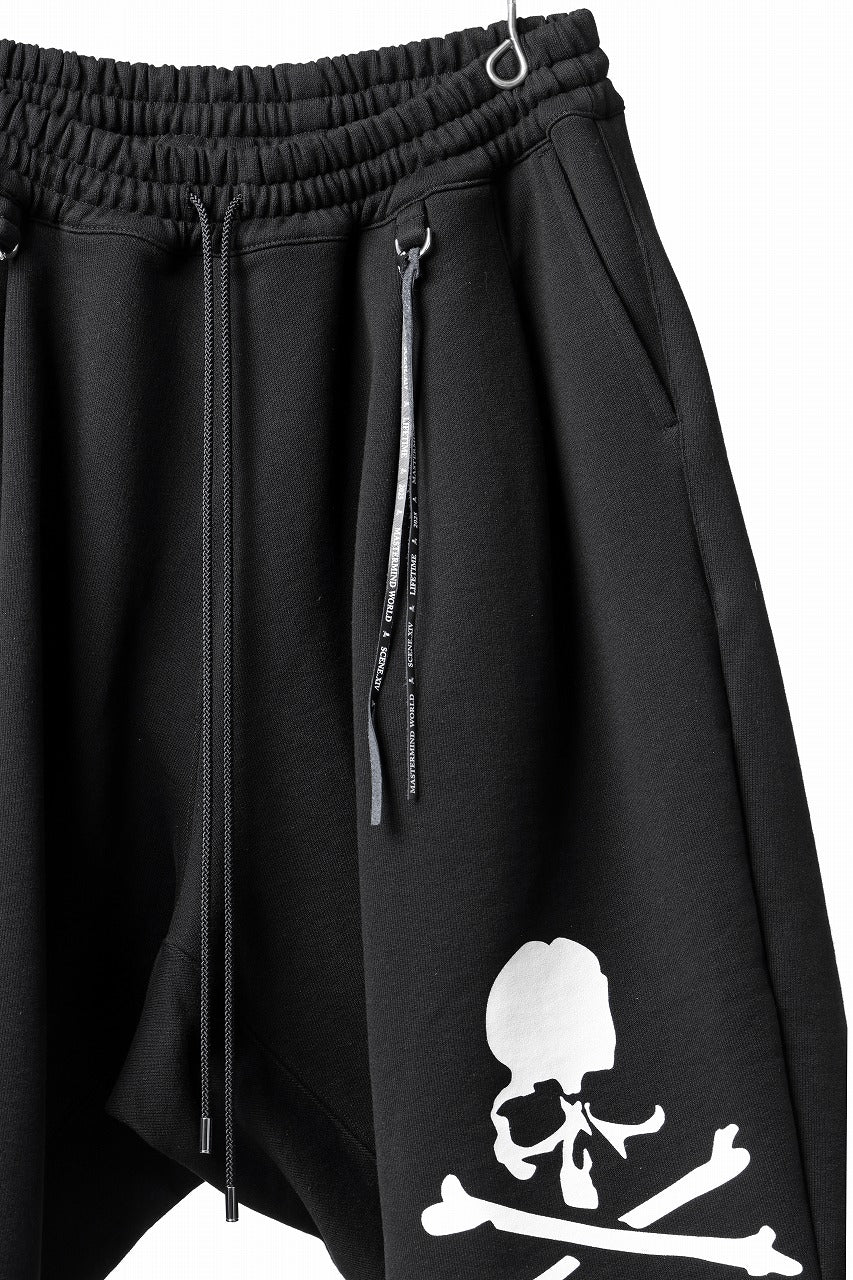 MASTERMIND WORLD OG SWEAT SHORTS (BLACK)