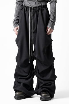 Load image into Gallery viewer, A.F ARTEFACT EXTREME WIDE BAGGY PANTS / SERGE TWILL (BLACK)