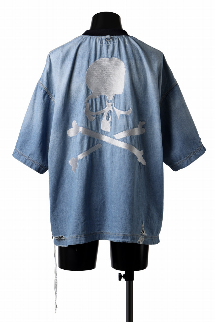 mastermind JAPAN DISTRESSED SS PULLOVER DENIM SHIRT (INDIGO)