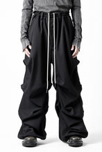 Load image into Gallery viewer, A.F ARTEFACT EXTREME WIDE BAGGY PANTS / SERGE TWILL (BLACK)