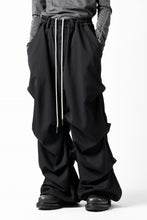 Load image into Gallery viewer, A.F ARTEFACT EXTREME WIDE BAGGY PANTS / SERGE TWILL (BLACK)