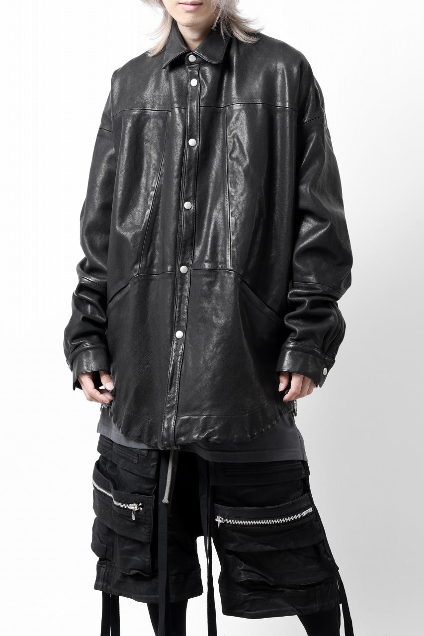 Load image into Gallery viewer, A.F ARTEFACT SNAPPED COCOON SHIRT-JACKET / SOFT GOAT LEATHER (BLACK)