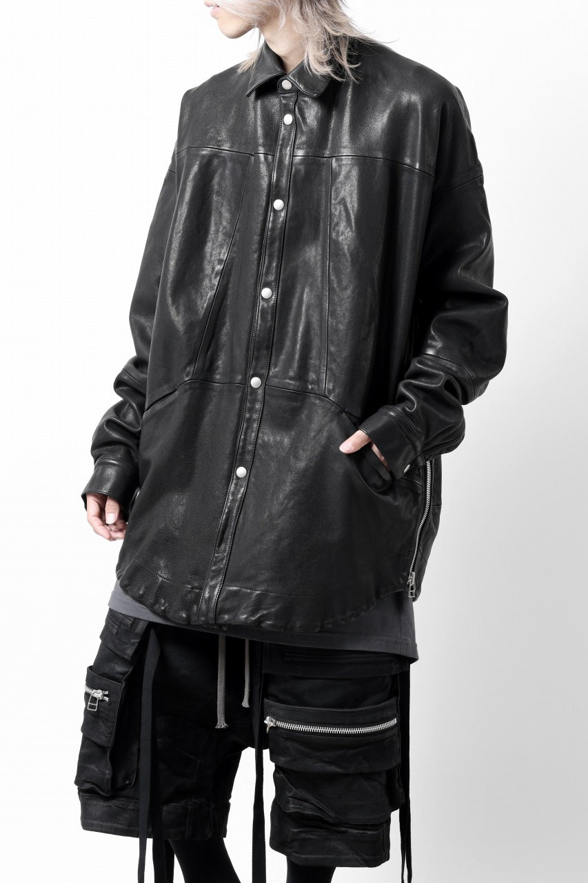 Load image into Gallery viewer, A.F ARTEFACT SNAPPED COCOON SHIRT-JACKET / SOFT GOAT LEATHER (BLACK)