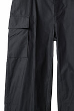 Load image into Gallery viewer, Ten c CARGO TROUSERS / PIECE DYED CONYPE MICRO-FIBER (BLACK)