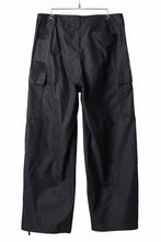 Load image into Gallery viewer, Ten c CARGO TROUSERS / PIECE DYED CONYPE MICRO-FIBER (BLACK)