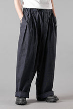 Load image into Gallery viewer, Y's for men INK-DYED HOUNDSTOOTH 12 TUCKS PANTS (BLUE)