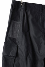 Load image into Gallery viewer, Ten c CARGO TROUSERS / PIECE DYED CONYPE MICRO-FIBER (BLACK)