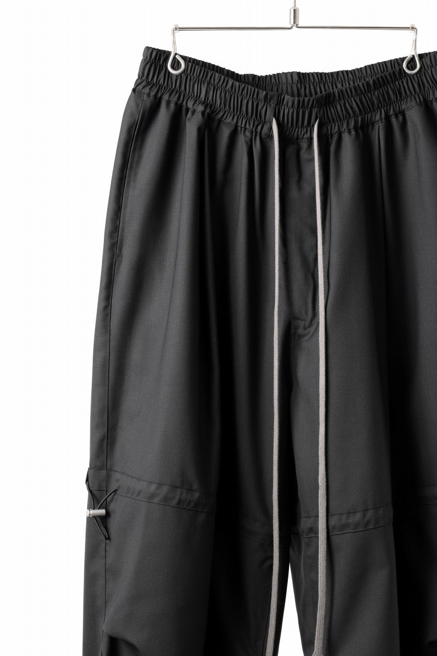 A.F ARTEFACT STRING-SQUEEZING WIDE PANTS / TROPICAL WOOL (BLACK)