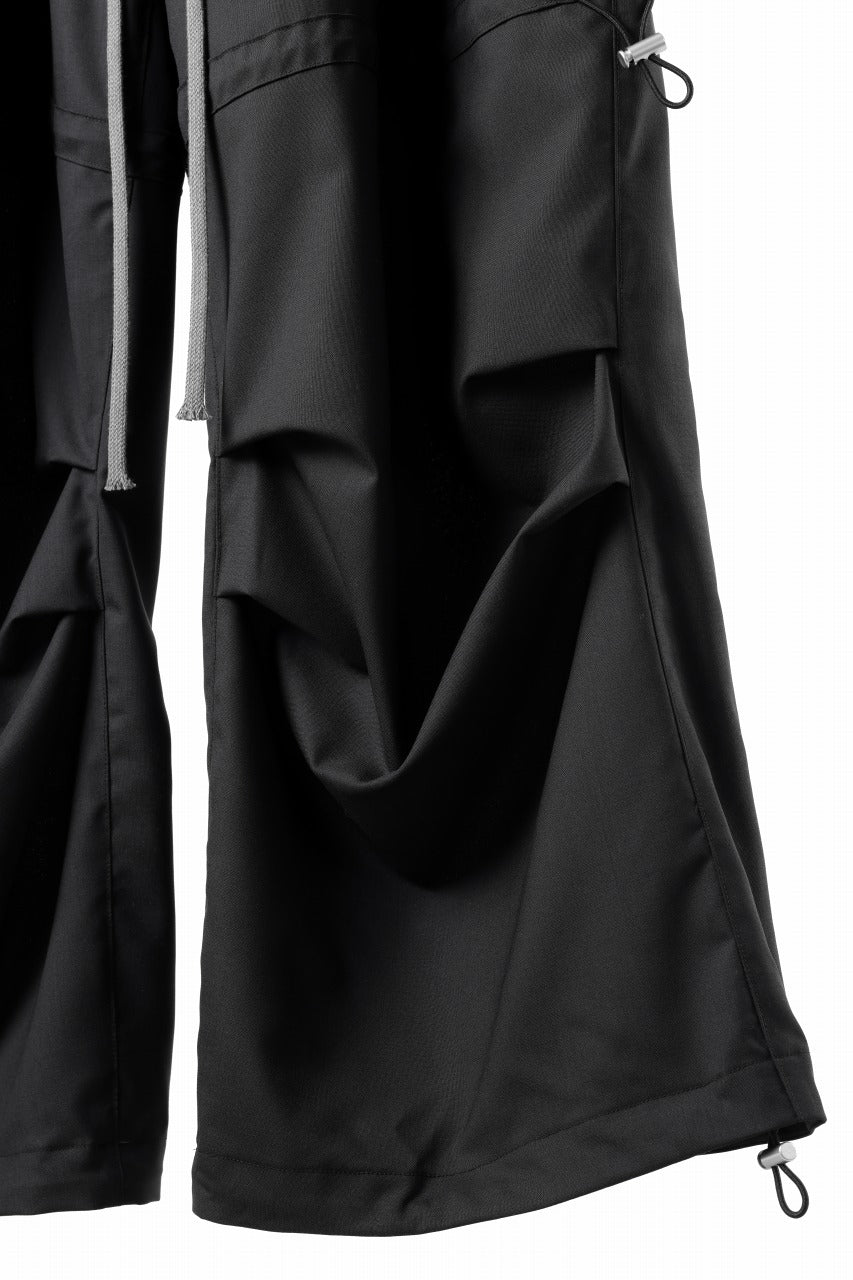 A.F ARTEFACT STRING-SQUEEZING WIDE PANTS / TROPICAL WOOL (BLACK)