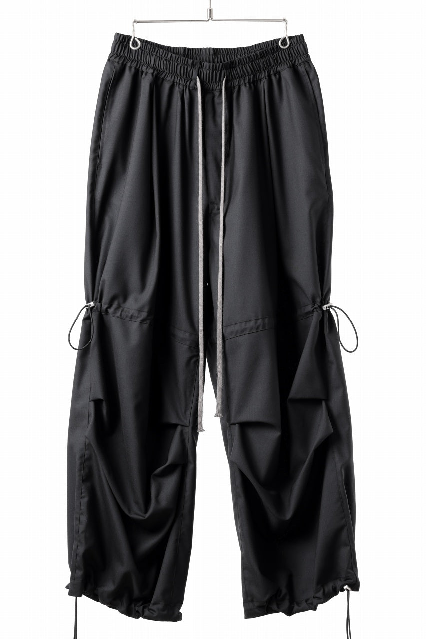 A.F ARTEFACT STRING-SQUEEZING WIDE PANTS / TROPICAL WOOL (BLACK)