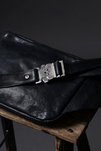 画像をギャラリービューアに読み込む, ierib Waist-Shoulder Bag / FVT Oiled Horse Leather (BLACK)