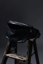 画像をギャラリービューアに読み込む, ierib Waist-Shoulder Bag / FVT Oiled Horse Leather (BLACK)