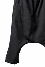 Load image into Gallery viewer, Aleksandr Manamis excluive A Shape Ruffle Edge Pant (BLACK)