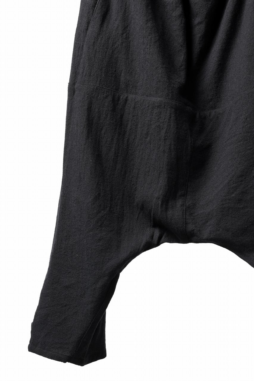 Load image into Gallery viewer, Aleksandr Manamis excluive A Shape Ruffle Edge Pant (BLACK)