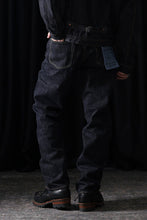 Load image into Gallery viewer, FULLCOUNT 1101XXW Straight Jeans / 15.5oz Zimbabwe Selvedge Denim (INDIGO BLUE / ONE WASHED)