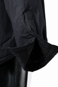 Load image into Gallery viewer, Ten c PADDED SHIRT / PIECE DYED COTTON/NYLON POPLIN (BLACK)