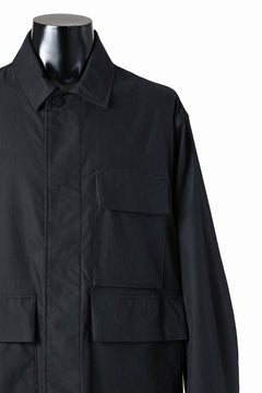 Load image into Gallery viewer, Ten c MIDLAYER FIELD JACKET / PIECE DYED CONYPE MICRO-FIBER (BLACK)