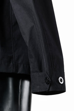 Load image into Gallery viewer, Ten c MIDLAYER FIELD JACKET / PIECE DYED CONYPE MICRO-FIBER (BLACK)