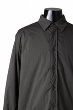 画像をギャラリービューアに読み込む, Ten c PADDED SHIRT / PIECE DYED COTTON/NYLON POPLIN (DARK GREEN)