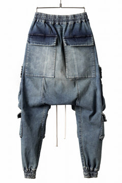Load image into Gallery viewer, A.F ARTEFACT EASY SARROUEL MILITARY POCKET PANTS / FADED AGEING DENIM (INDIGO)