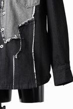 Load image into Gallery viewer, Feng Chen Wang RAW EDGE PATCHWORK DENIM SHIRT JACKET (BLACK)
