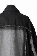 Load image into Gallery viewer, Feng Chen Wang RAW EDGE PATCHWORK DENIM JACKET (BLACK)
