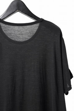 Load image into Gallery viewer, COLINA DOLMAN S/S TEE / SUPER 120s WASHABLE WOOL JERSEY (DARKNESS)