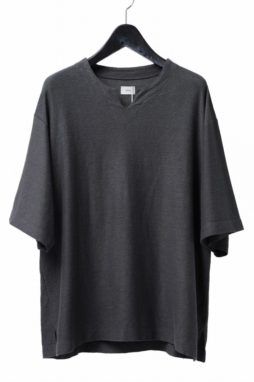 CAPERTICA KEY NECK TEE / LINEN HEAVY JERSEY (ANTIQUE BLACK