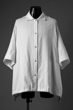 Load image into Gallery viewer, A.F ARTEFACT SQUEEZING HALF SLEEVE SHIRT / FRINGE STRIPE COTTON (IVORY)