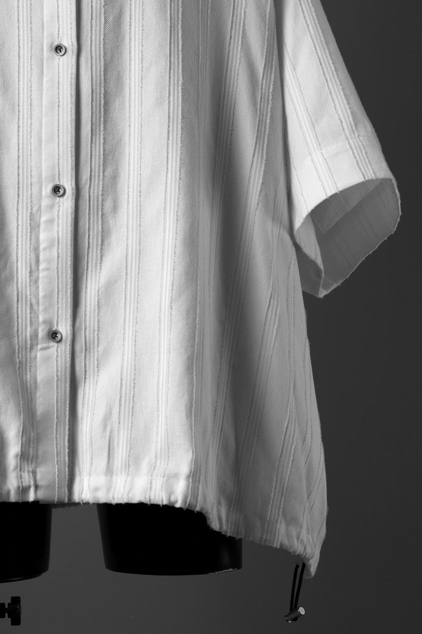 A.F ARTEFACT SQUEEZING HALF SLEEVE SHIRT / FRINGE STRIPE COTTON (IVORY)