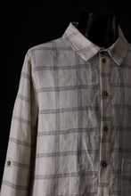 Load image into Gallery viewer, Aleksandr Manamis Strap Back Check Shirt (NAVY / OFF WHITE CHECK)
