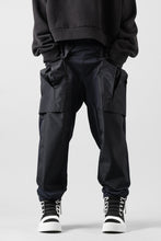 Load image into Gallery viewer, D-VEC CARGO PANTS / WINDSTOPPER BY GORE-TEX LABS 3L (NIGHT SEA BLACK)