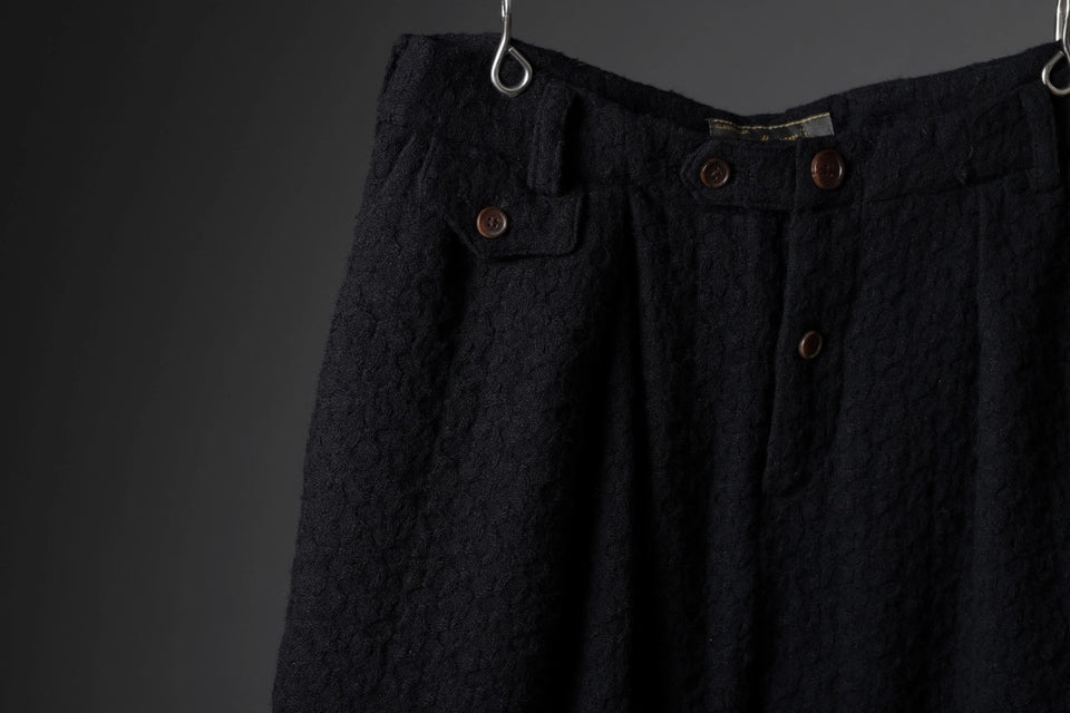 Load image into Gallery viewer, Aleksandr Manamis exclusive WOOLEN POCKET WIDE PANT (BLACK)